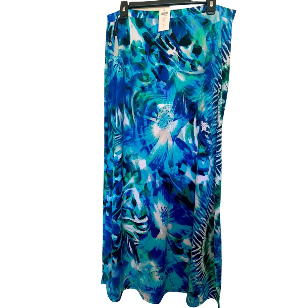 NWT Chicos Skirt Size M/L/XL runs big